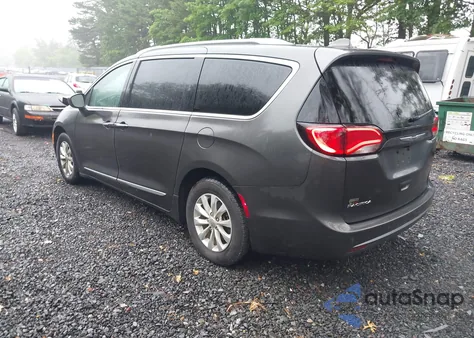 2019 Chrysler Pacifica Touring L from USA, damaged, VIN 2C4RC1BG1KR651984